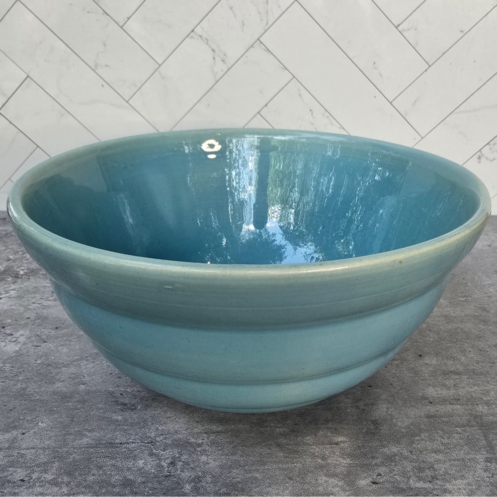 Vintage Bauer Pottery Turquoise Blue Ringware Mixing Bowl 24 USA California 7in
